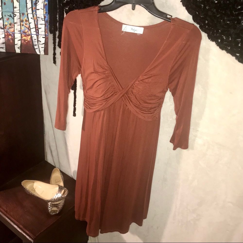 Tulip Dress - Picture 2 of 7